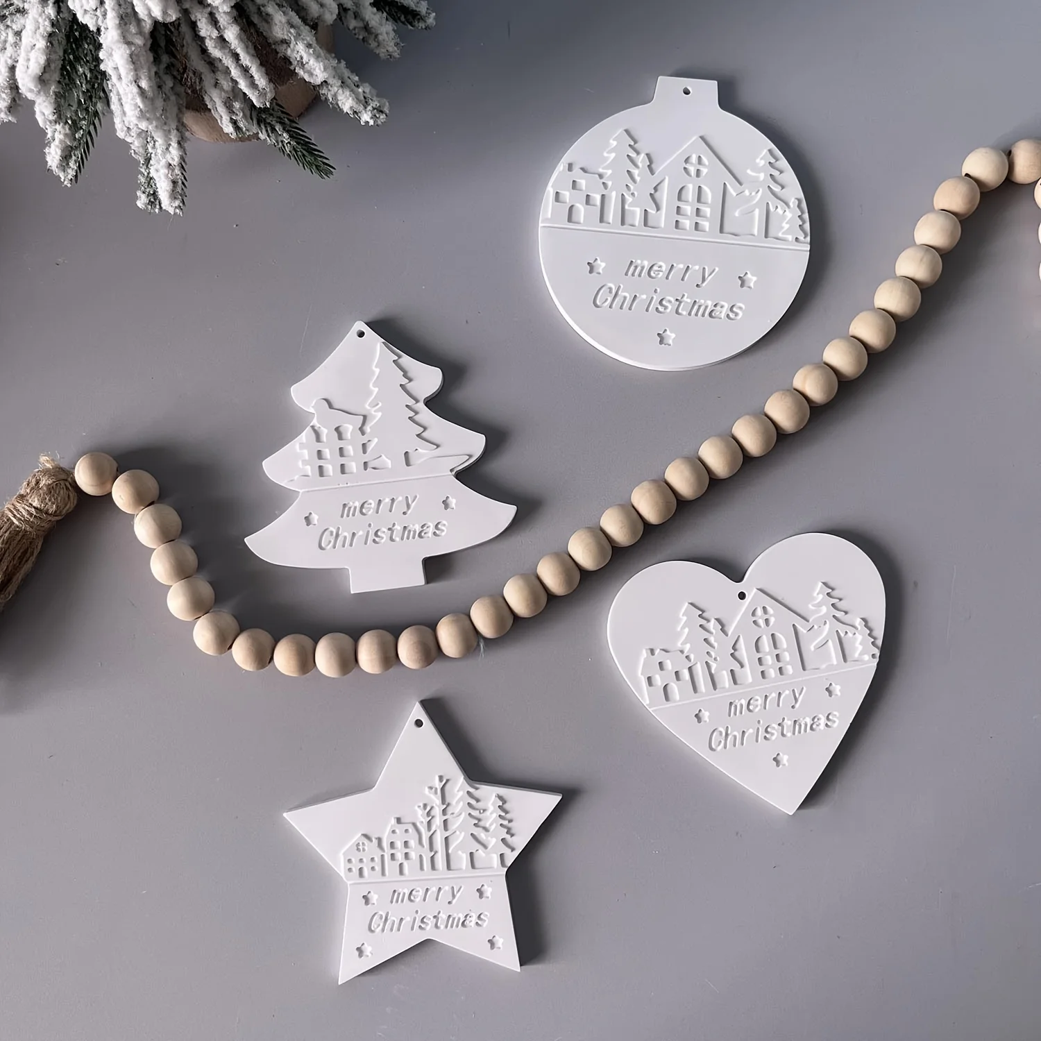 1pc Christmas Heart Round Tree Star-Shaped Hanging Ornament Silicone Mold DIY Cement Plaster Clay Craft for Home Decor Gift