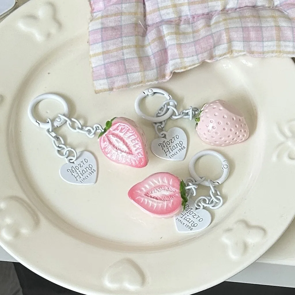 Strawberry Bag Charm Delicate Cute Key Chain 3d Pink Strawberry Key Chain Sweet Resin Key Ring For Christmas Gift Backpack