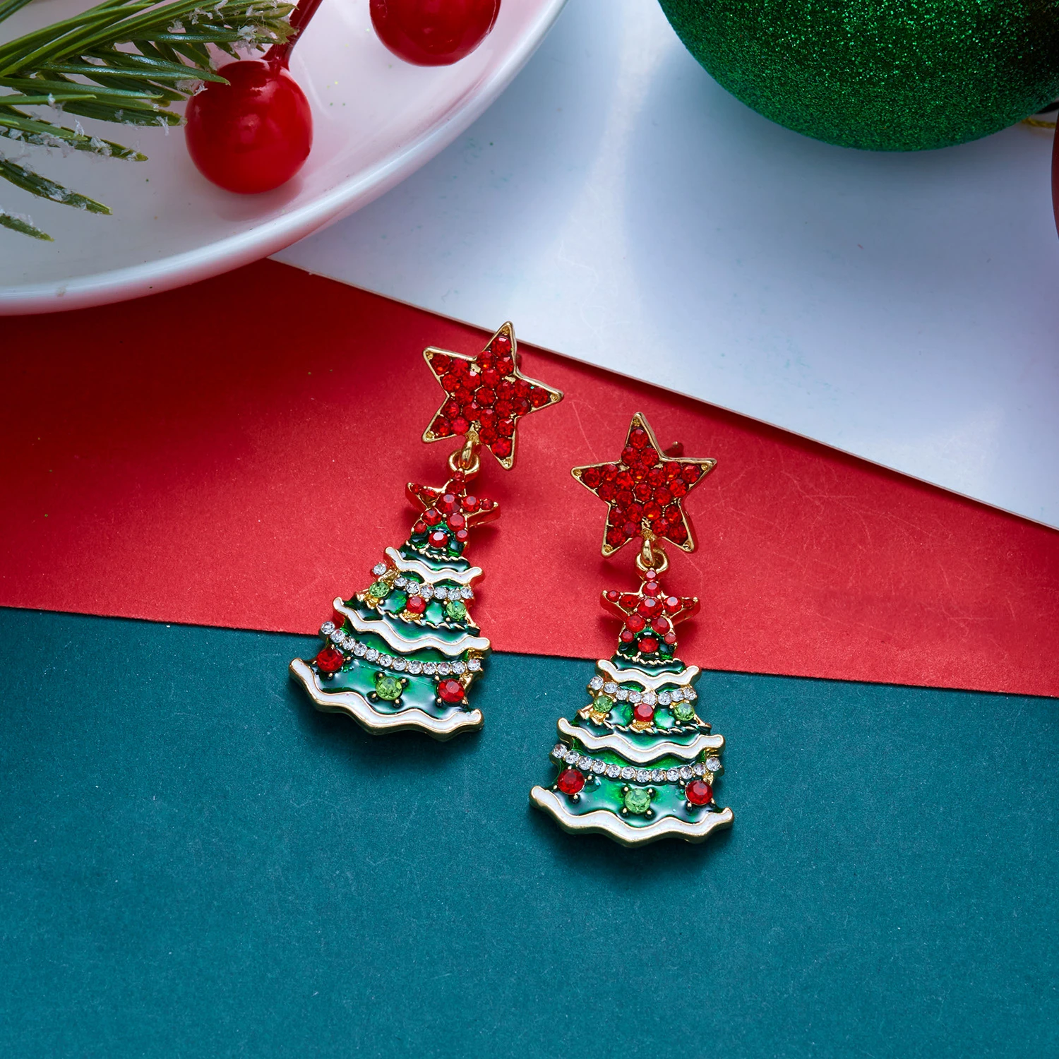 Festive Rhinestone Christmas Tree Drop Earrings for Women Green Red Enamel Star Dangle Holiday Party Statement Jewelry Gift