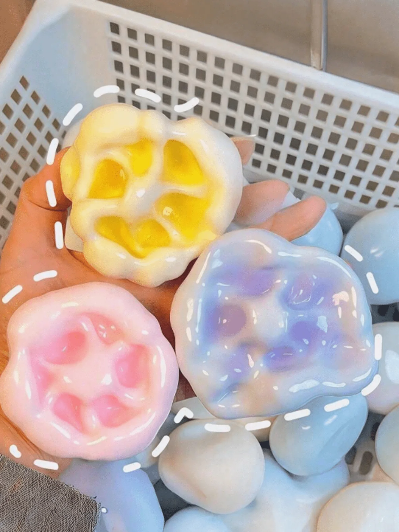 1Pc Ice Cream Squeeze Stress Ball, Plasticine Stress Relief Ball, New Stress Relief Toy, Squeeze Sensory Toy, Slow Rebound Stress Relief Ball, Perfect Gift, Birthday Gift, Christmas Gift, Holiday Gift