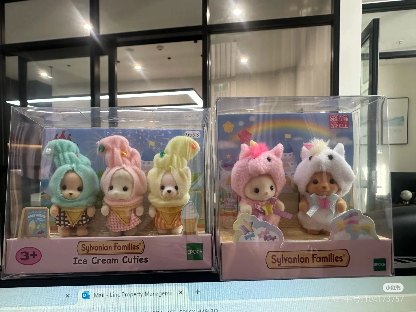 Original Japan Sylvanian Families Anime Figures Christmas Set Robot Unicorn Attack Toy Dressing Party Doll Festival Limited Gift