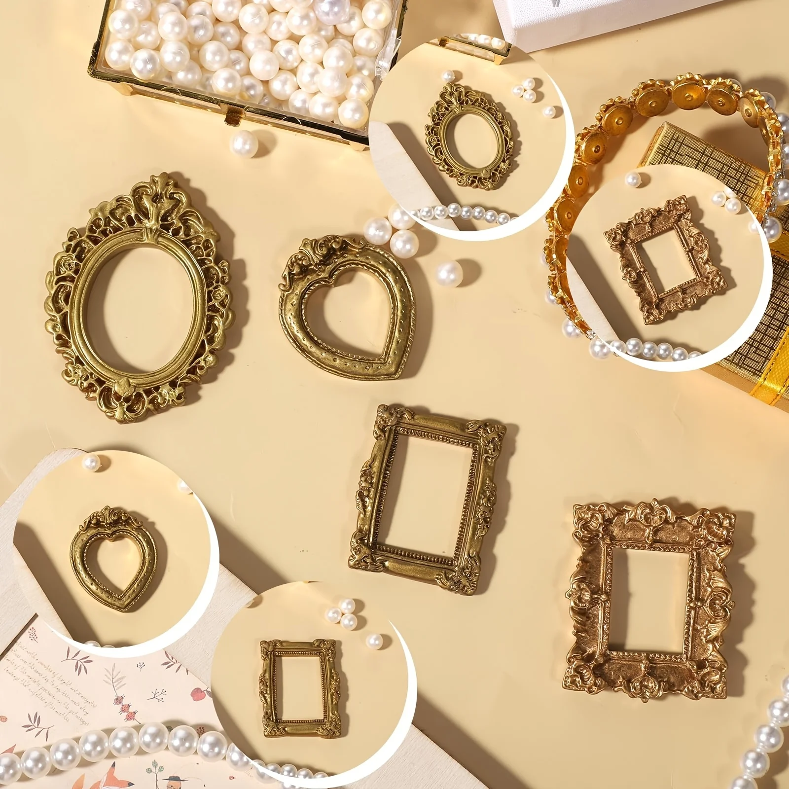 12pcs Vintage Mini Picture Frames Golden Baroque Resin Display Cases Wedding Christmas Photo Display Frames Home Decoration