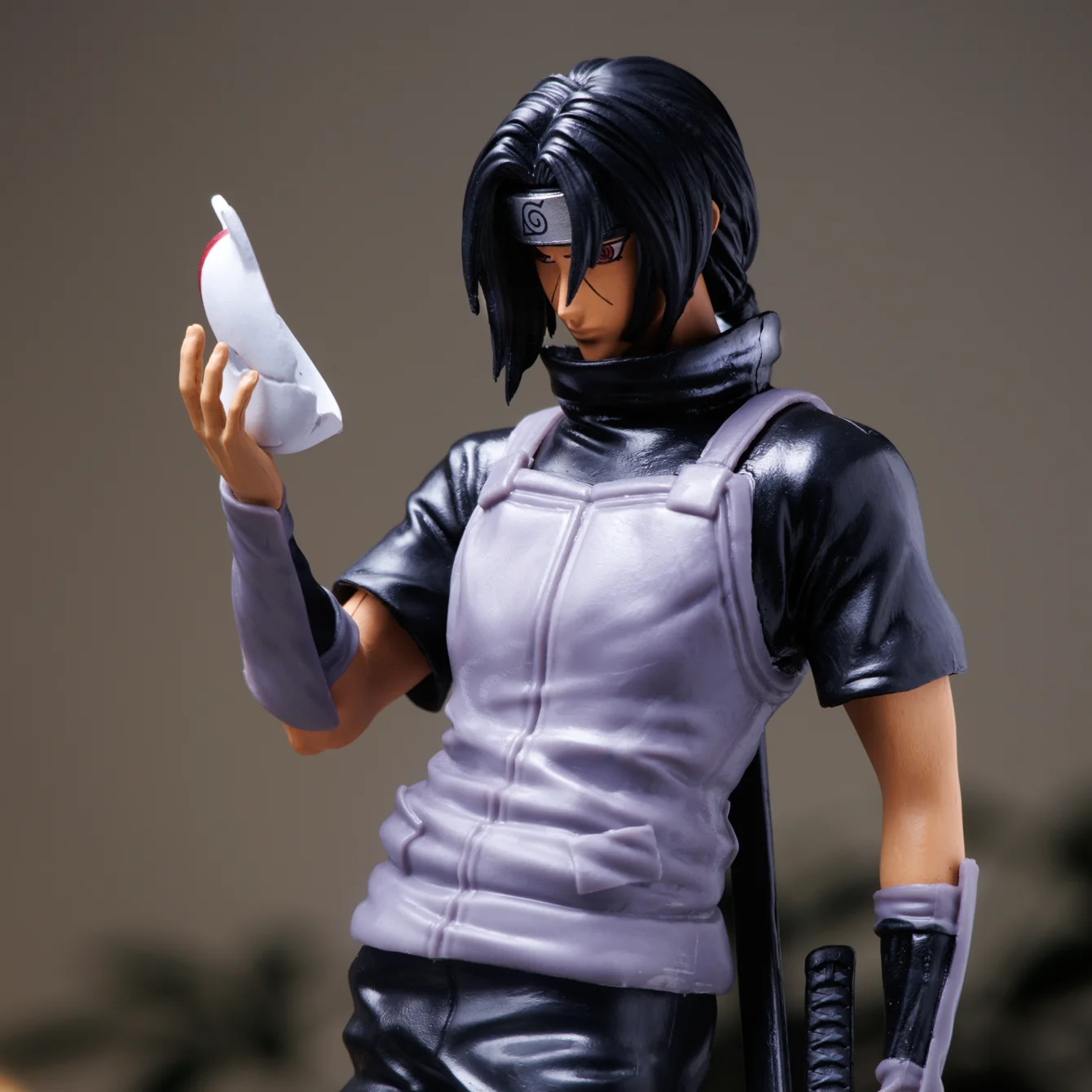 NARUTO ITACHI model sculpture, anime peripherals, figures, home decorations, small gifts, Christmas gifts