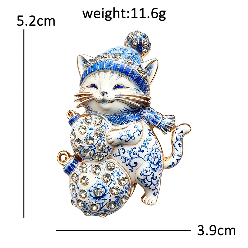 Wuli&baby Lovely Christmas Cat Brooches For Women Unisex 2-color Holding Fairy Lights Kitten Animal Brooch Pins New Year Gifts