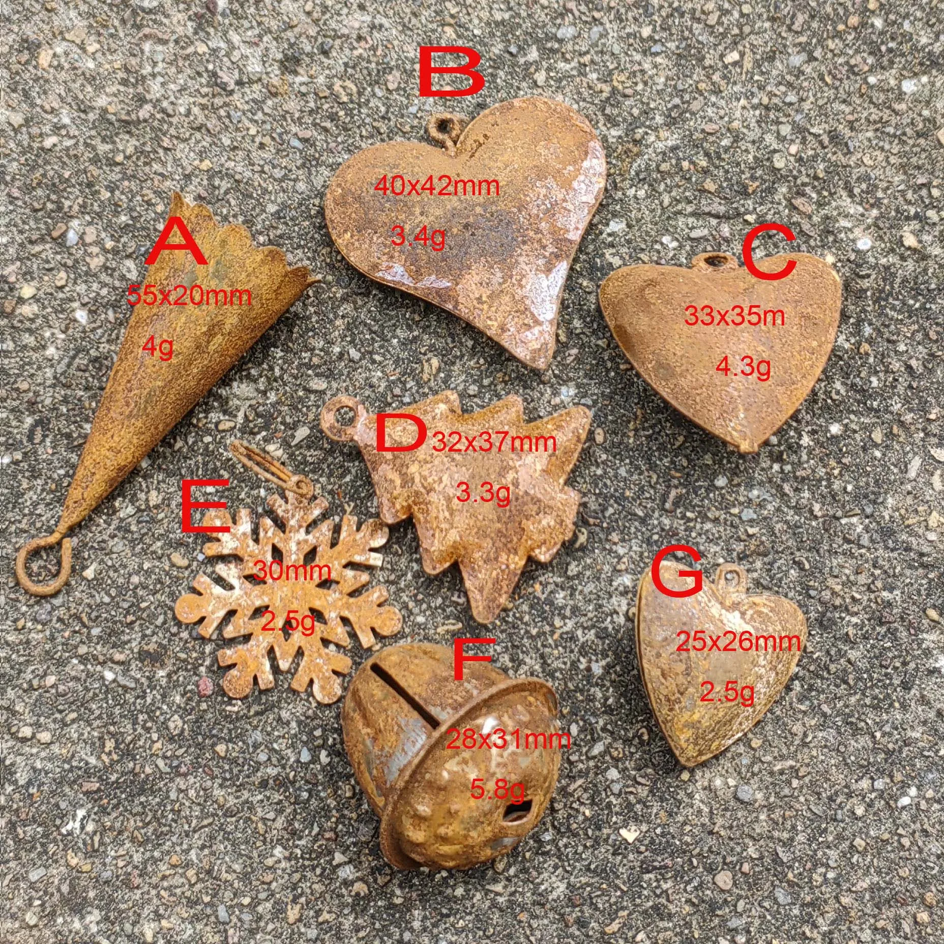 20pcs Rusty Bells for Christmas Vintage Rusty Heart Christmas Tree Shape Decoration Accessories Christmas Party Holiday Bell
