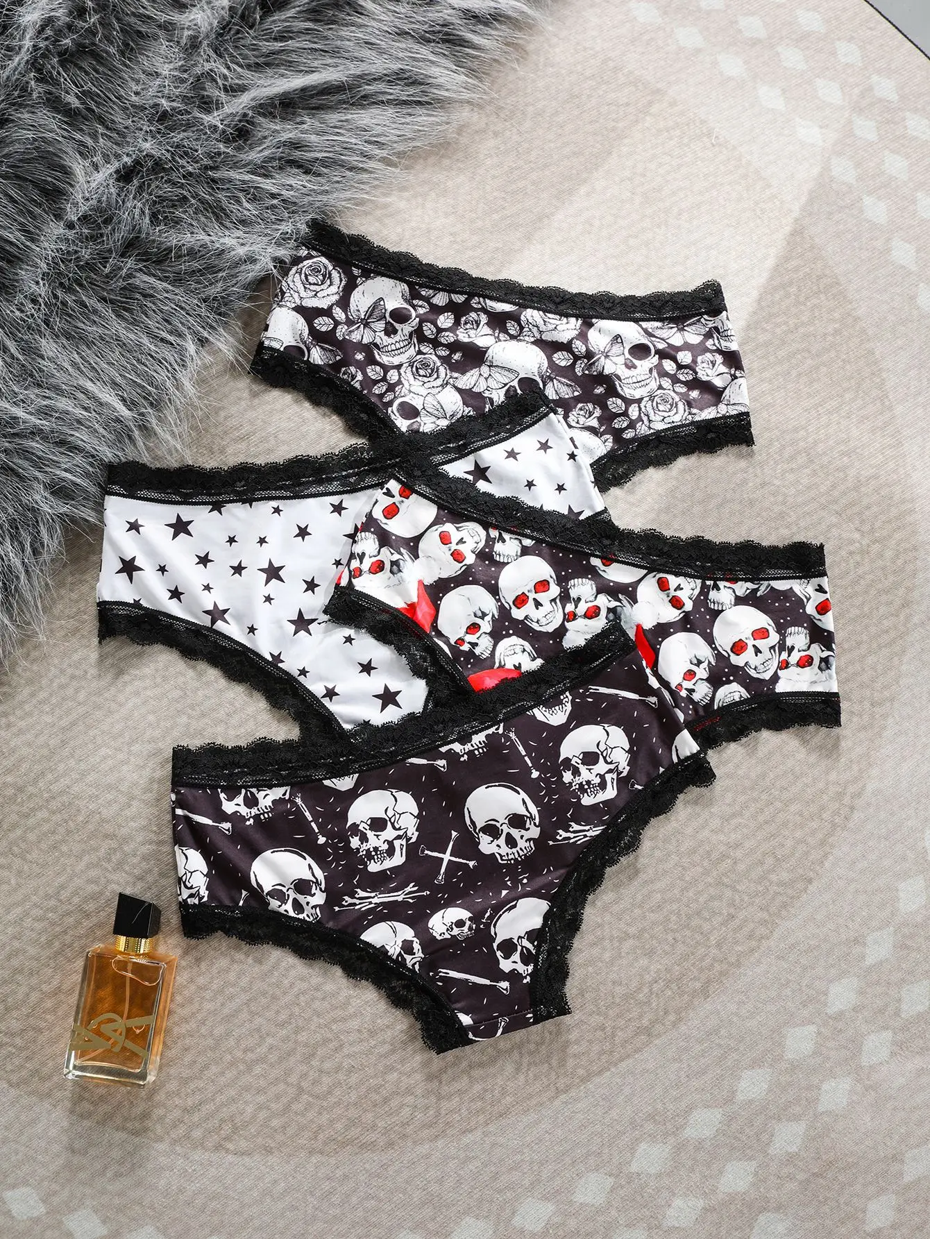 4Pcs Comfortable Breathable Women's Panties Women Sexy Lace Briefs Dark Skull Fashion Print Christmas Female Underpants