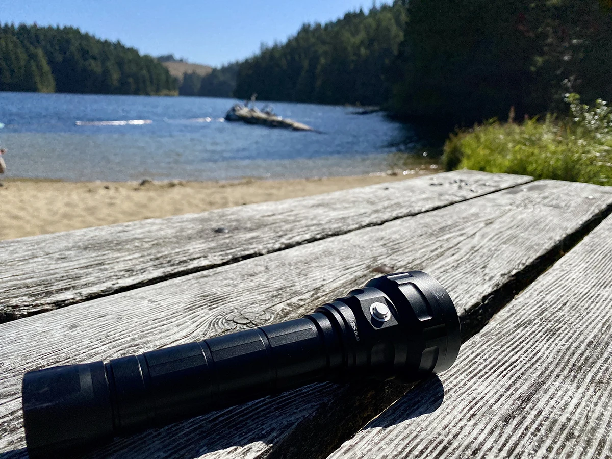 Wurkkos DL40 Diving Flashlight 5000 Lumens Ultra-Bright Equipped with 4 LEDS 90 CRI 26650 Battery IPX-8 Waterproof Rating