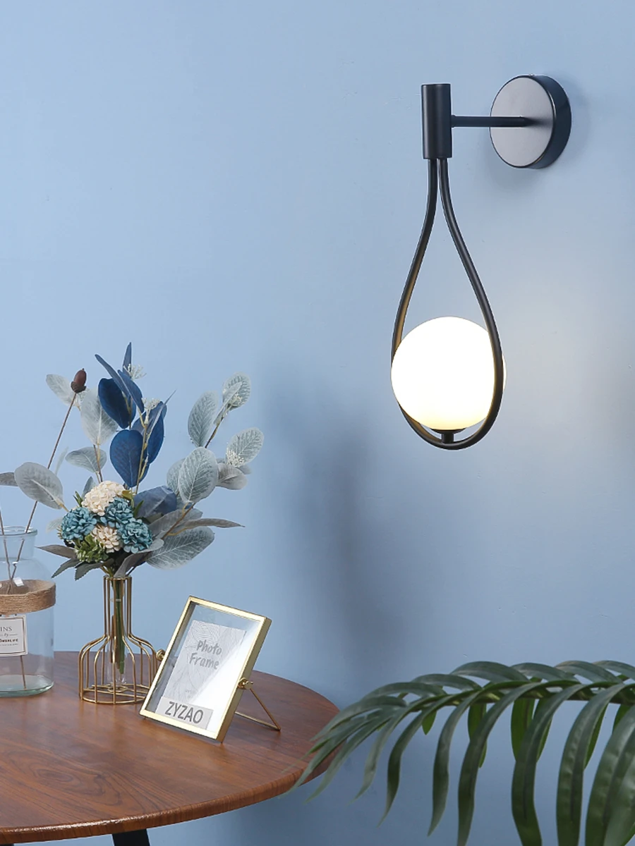 Modern Metal Glass Ball Wall Lamp Nordic Simple Wall Lamps for Living Room Bedroom Bedside Aisle Corridor Staircase Wall Lights