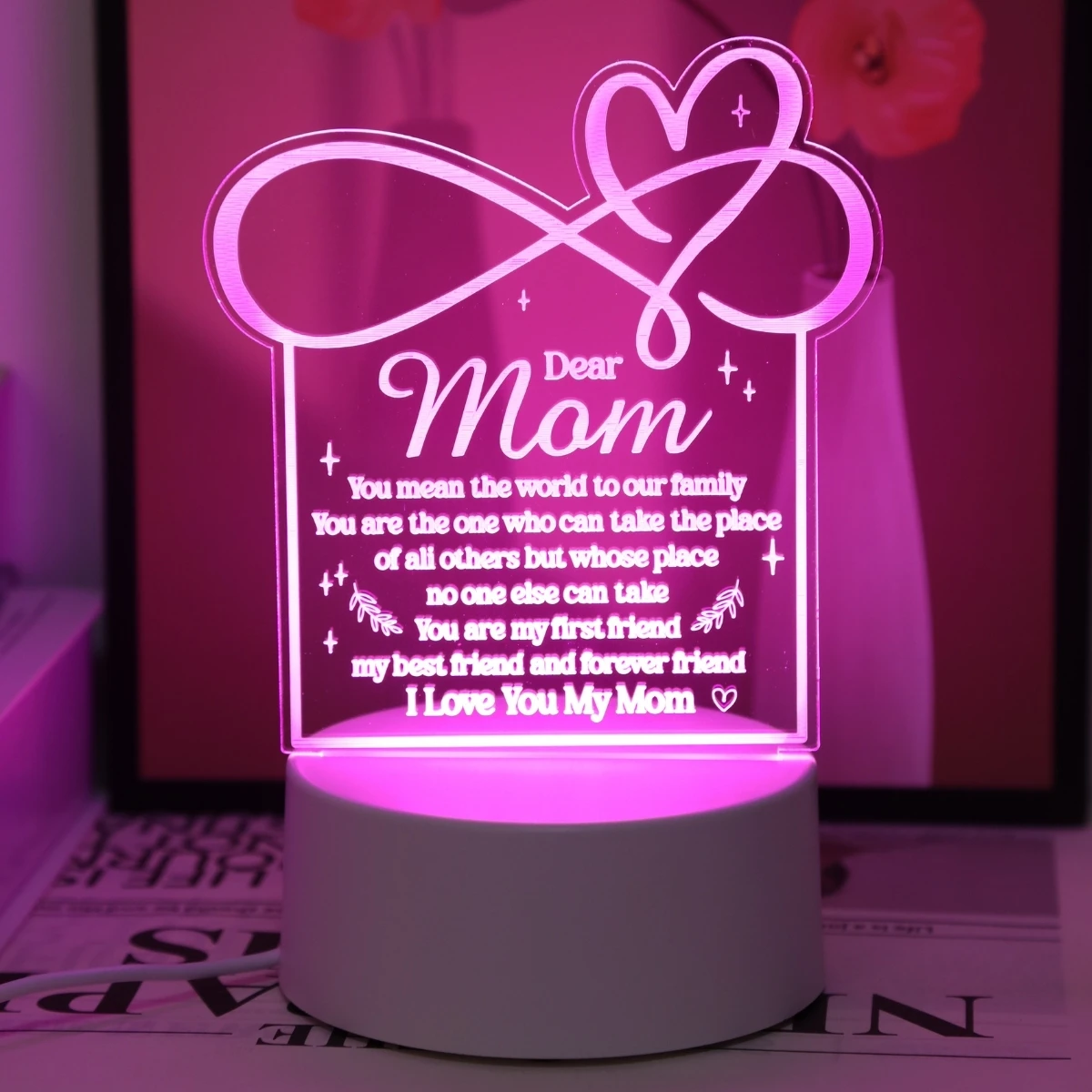 USB Powered Love Mom Night Light, the Ideal Gift for Mothers on Birthdays, Christmas, Mother's Day, and Thanksgiving!