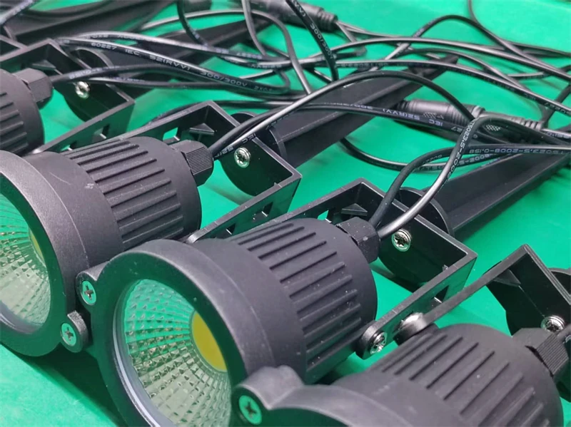 2/4/6/10 in 1 IP65 Waterproof 2 Meters Waterproof Wiring LED Garden Lights Outdoor Lawn Lamp Safety Low Voltage Street Lights