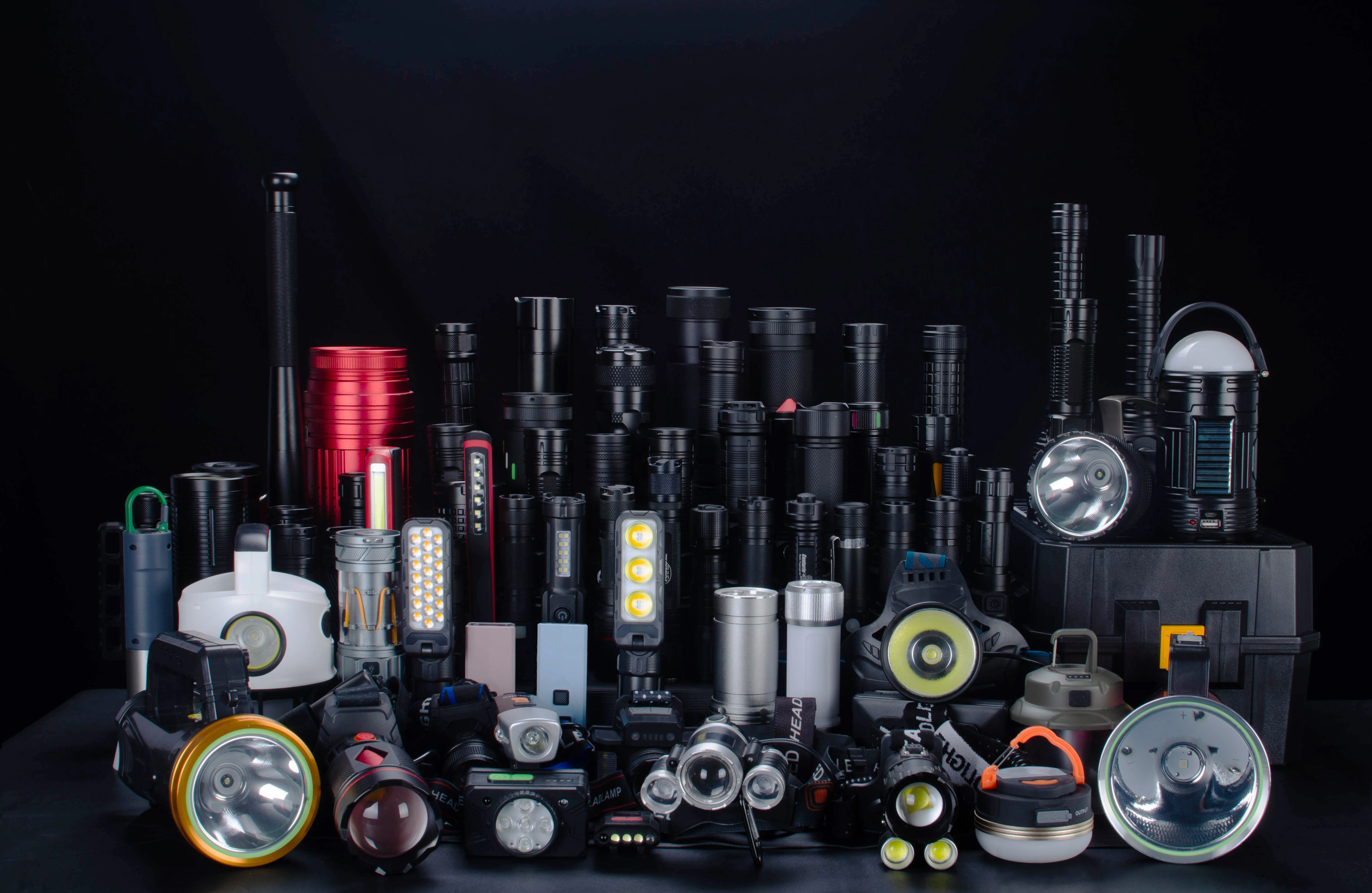 High Power LED Headlamp Spotlight Long-range Wick Headlight Super Bright Telescopic Zoom Head Lamp Flashlight Fishing Light