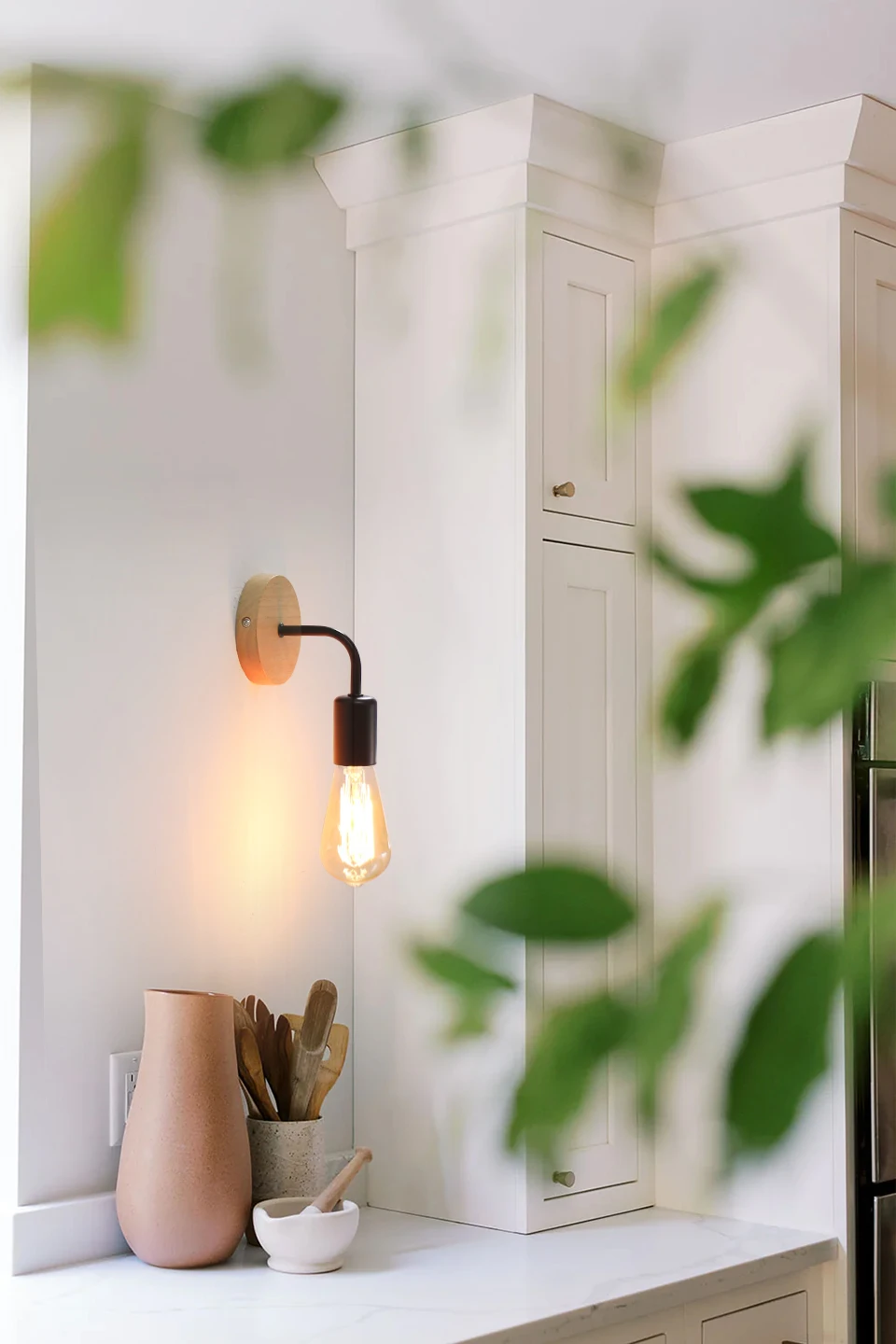 Retro Wood Wall Lamp E27 220V 110V Vintage Sconce Wall Light Fixture Bedside Retro Lamp Indoor Home Decor Bedroom Lights