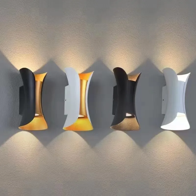 Aluminum Golden Body LED Wall Light Outdoor Waterproof IP65 Porch Garden Sconce Balcony Wall Lamp AC110V 220V