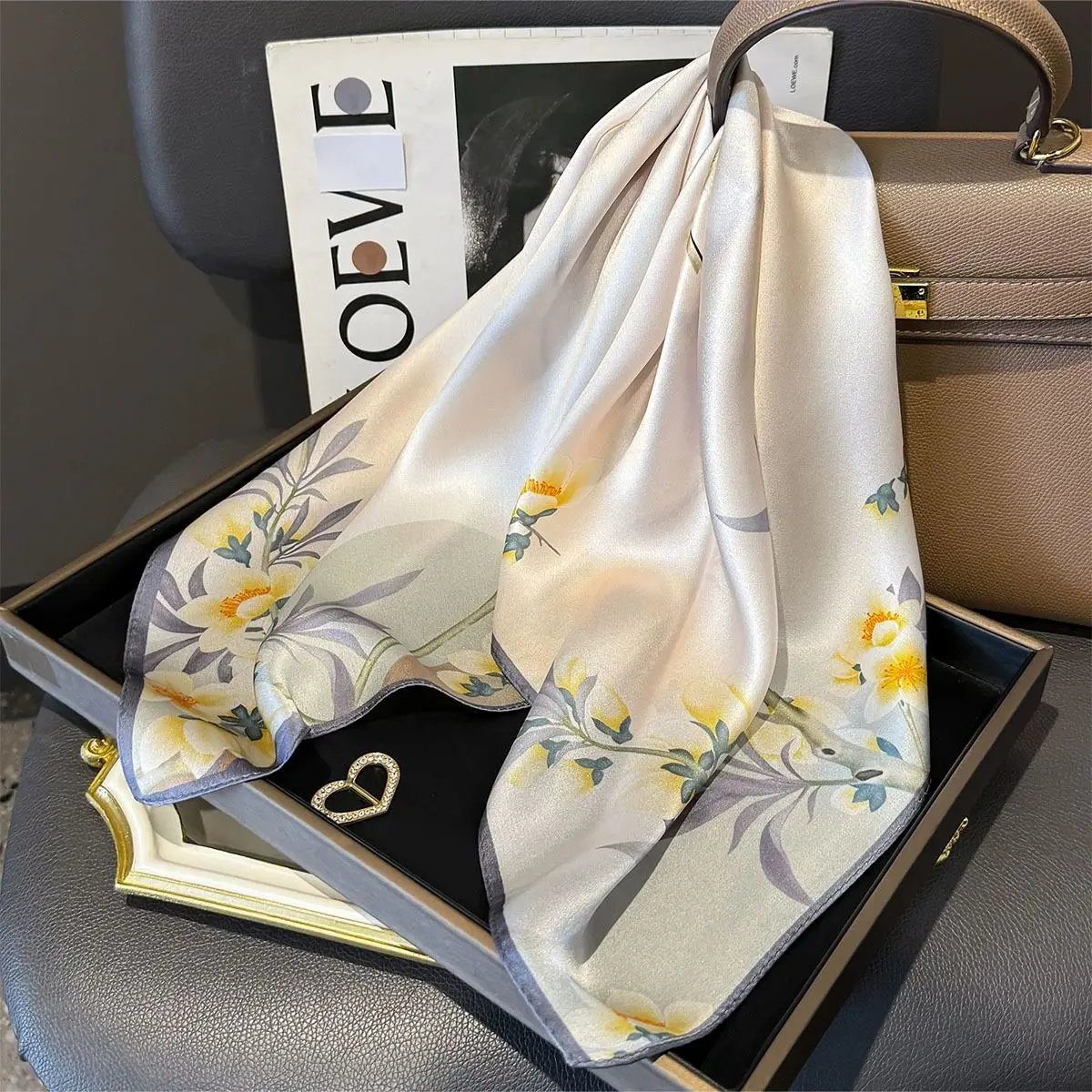 100% Natural Silk Scarf Women Foulard Female Shawl Wrap Elegant High Quality Square Neckerchief for Lady Hijab Bandana Scarves