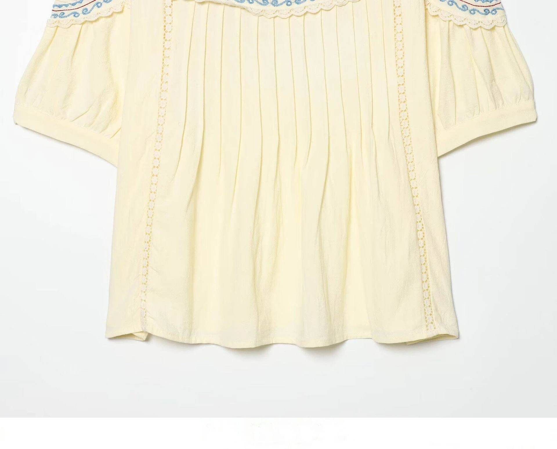 Bohe Vintage Embroidery Pleated Loose Tops Blouse Women Casual O-neck Puff Sleeve Tops T-shirts 2026 New Summer Holiday Tops