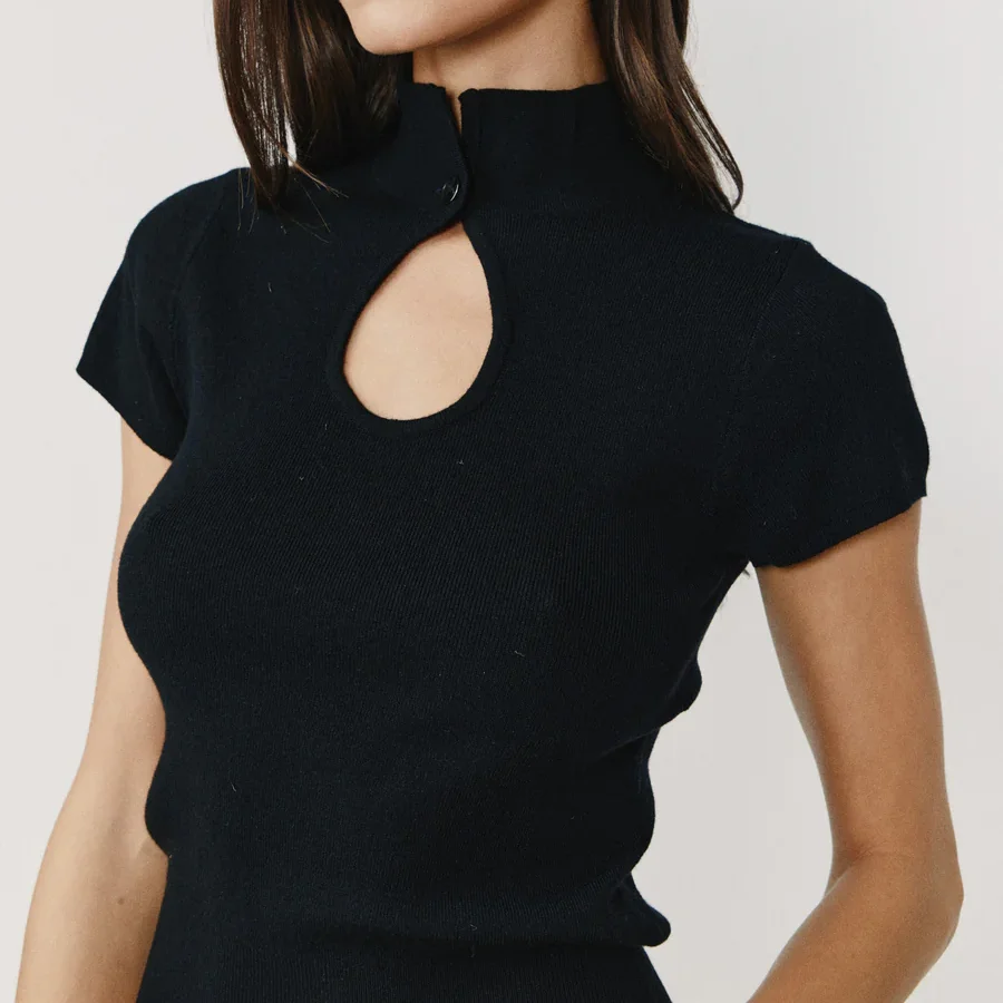 Wj Retro Stand Collar Hollow Knit Short Sleeve Slim Fit Top Black Hollow Collar Short Sleeve Knit Top One Button Slim Fit Base Layer Top