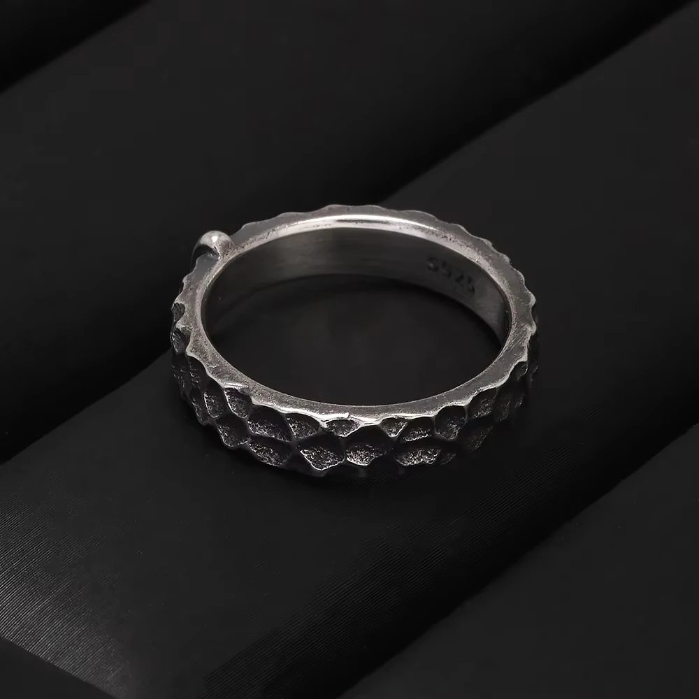 925 Sterling Silver Outlander Rings for Men Women Claire's Ring Retro Hammer Pattern Wedding Band Movie TV Show Jewelry Gift