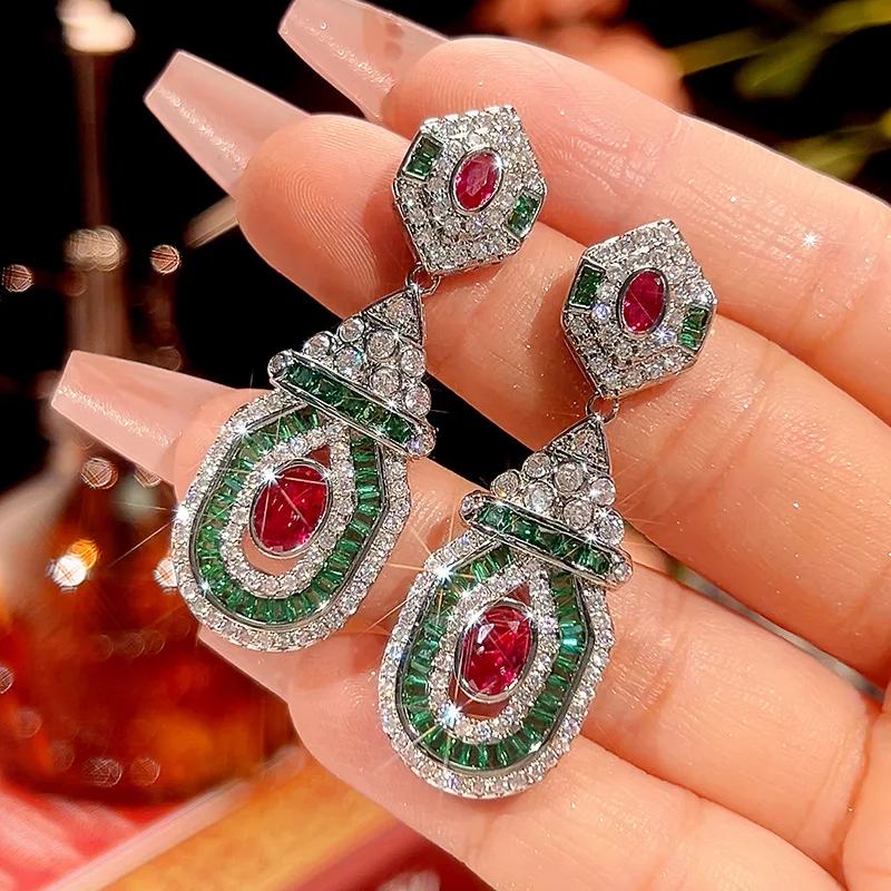 Vintage Glamorous Ruby Red Emerald Green Crystal Dangle Earrings Geometric Teardrop Shaped Statement Jewelry for Women Party