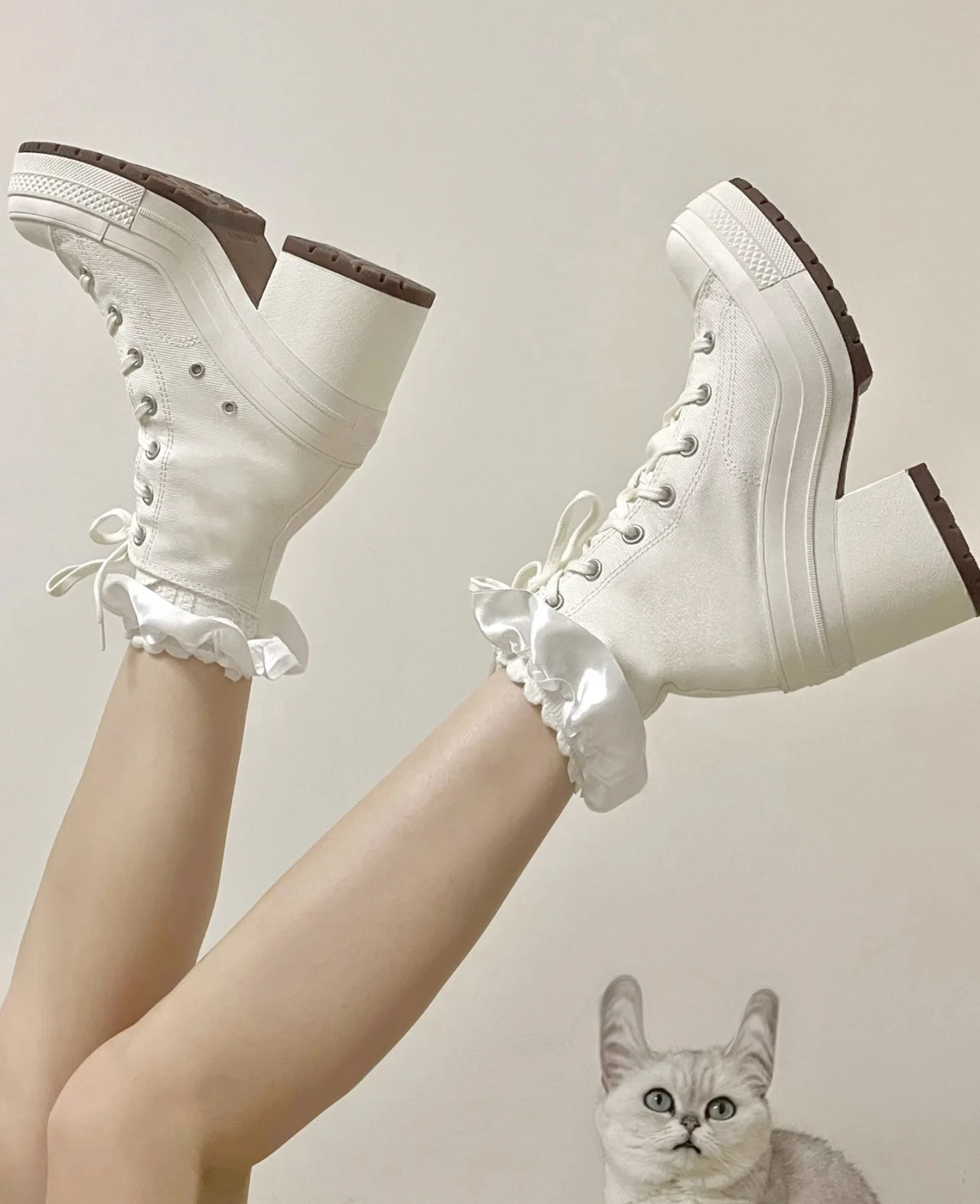 Classic Women Platform Sneakers Canvas Shoes Personalized Luxry Heels Skateboard Lace Up Casual Shoes Fashion Outdoor Sneakers