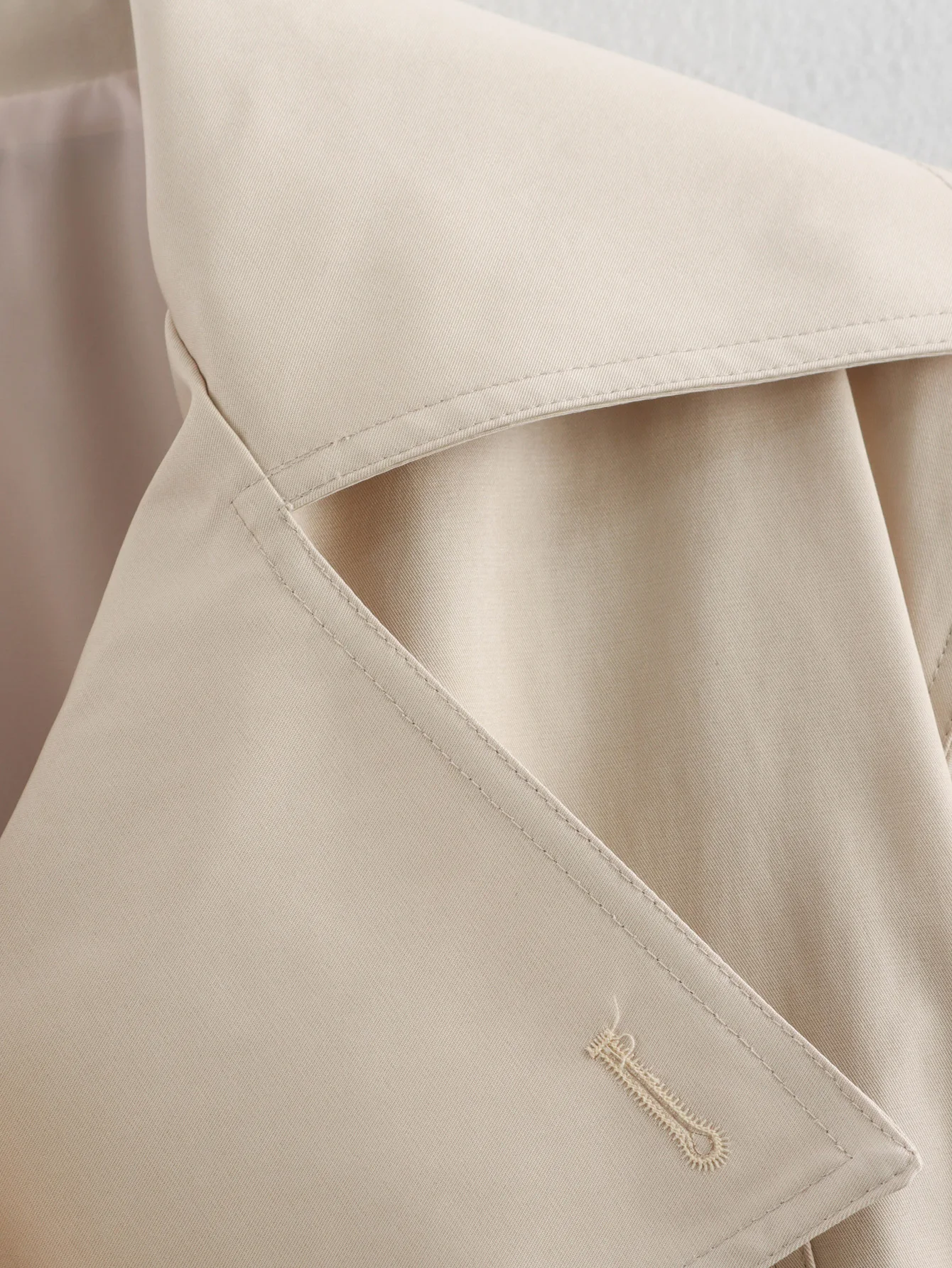 SLTNX 2026 New Women's British Wind Trench Coat Style Double-breasted Long Sleeve Belt Lapel Jacket Short Coat