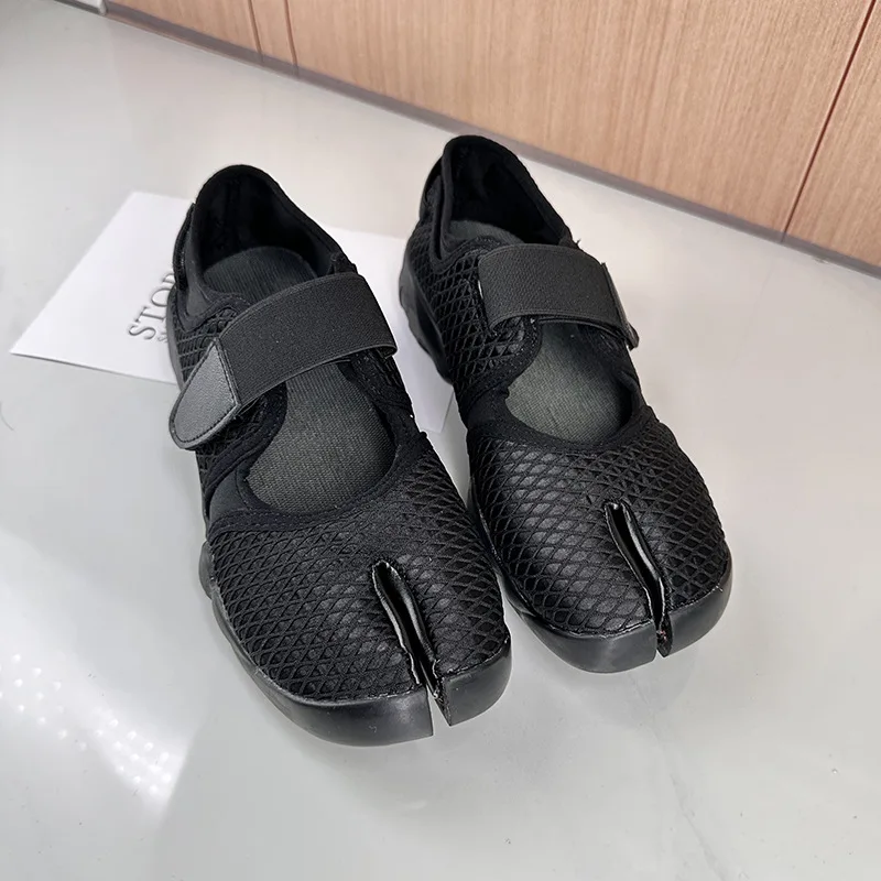 2026 Tabi Shoes for Woman's Pointed Toe Thick Bottom Mixed Colors Hook Loop Sneakers Autumn Ladies Comfortable Soft Casual Shoes