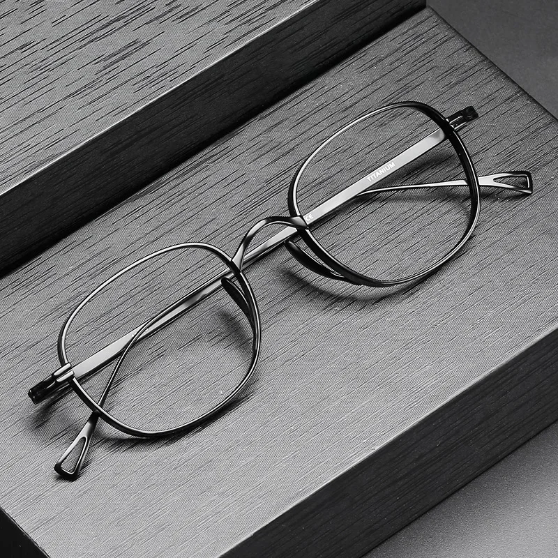 9g Ultra Light Pure Titanium Frame Japanese Vintage Distressed Oval for Male and women design as KameManNen KMN114