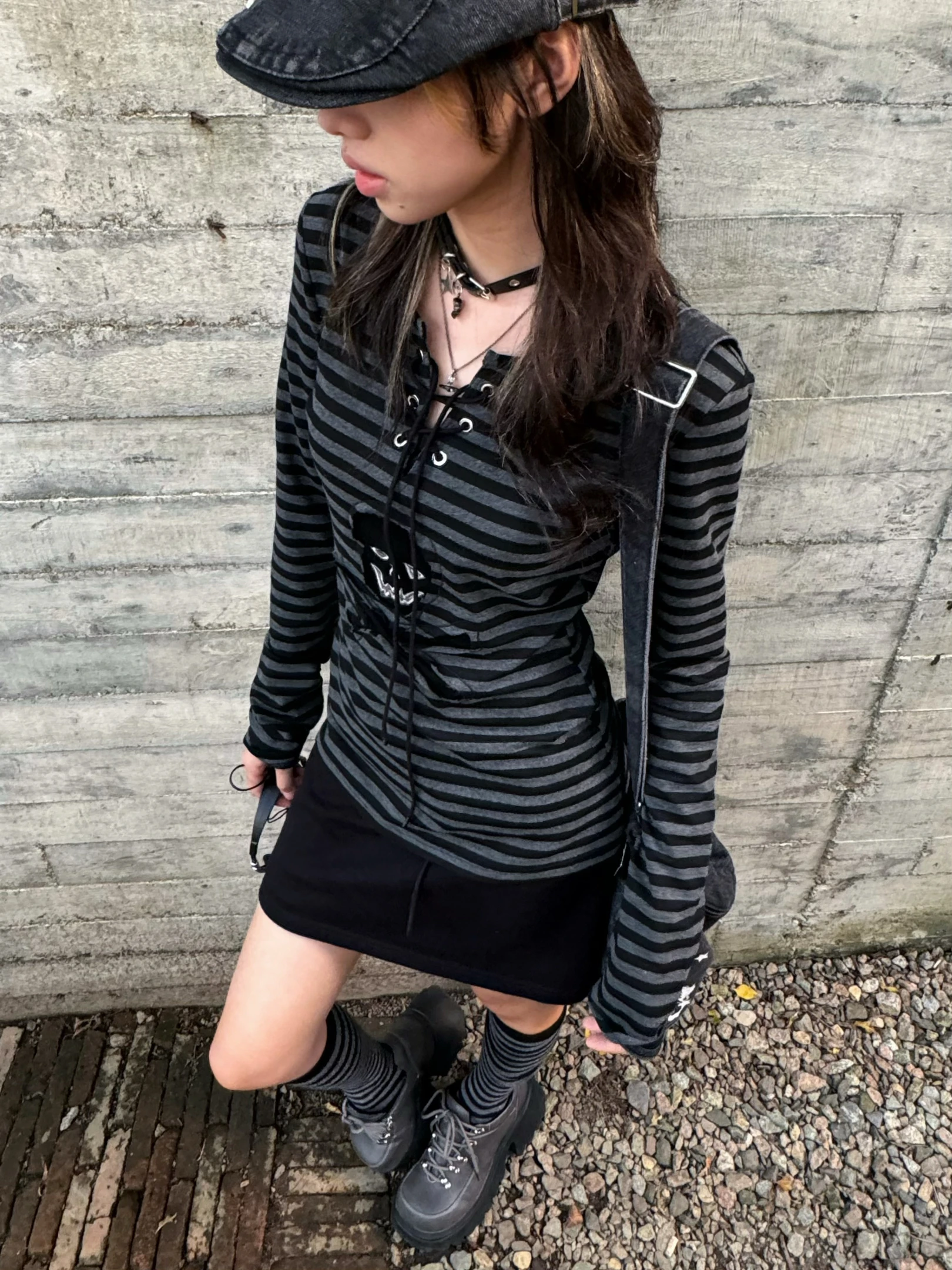 Tonngirls Gothic Retro T-shirt Women Lace Up Striped Casual Shirt Y2k Vintage Print Graphic Tops Streetwear american Grunge Tops