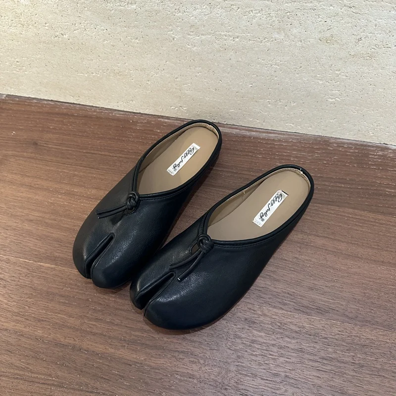 Outdoor Footwear Flats Split-Toe Slip Slippers Shoes Women Mules Fashion Strange Toe Female Slides Slippers Ladies Tabi Niajia