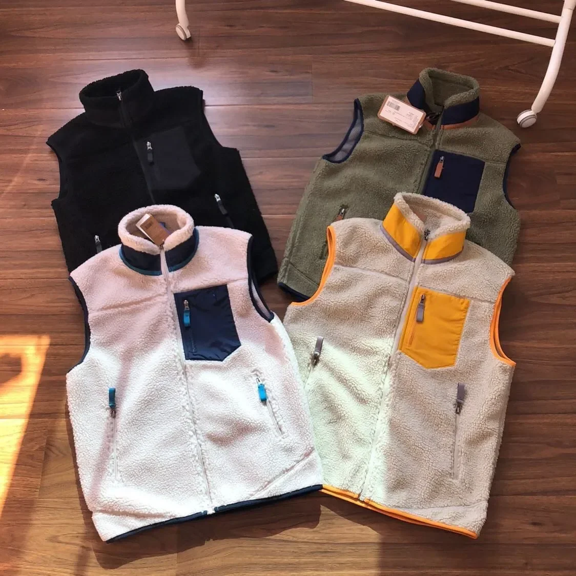 Vintage Fleece Stand Collar Warm Lambskin Vest for Men Sleeveless Unisex Autumn Winter Sports Jackets Outdoor Wear Men Jacket