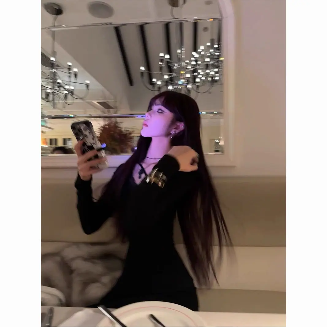 Seeslim Black Sexy Back Hollow Out Women's T-shirt Goth Long Sleeve Slim 2000s Clothes Y2k Tees Female Clothing Autumn Tops Chic
