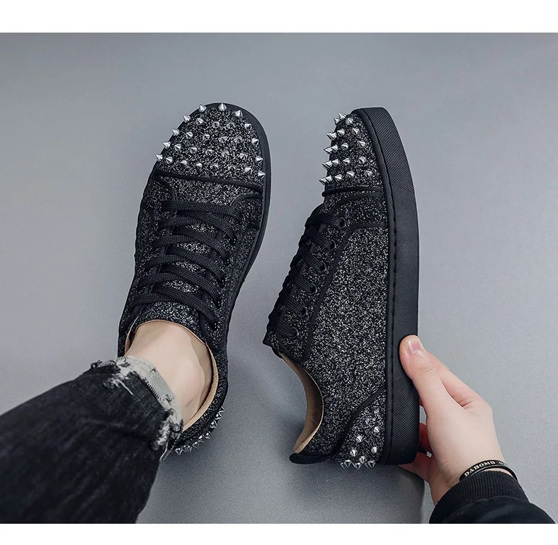 New Street Personality Skate Shoes Men Trend Sneakers Tapered Rivets Casual Studded Trainers Fashion Punk Hip Hop Shoes Man Boy