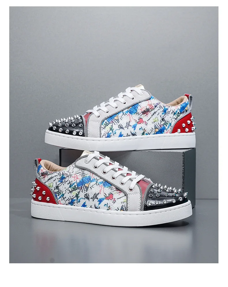 New Street Personality Skate Shoes Men Trend Sneakers Tapered Rivets Casual Studded Trainers Fashion Punk Hip Hop Shoes Man Boy