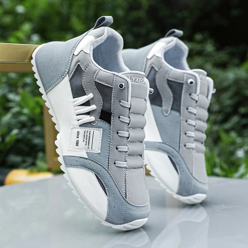 New Street Personality Skate Shoes Men Trend Sneakers Tapered Rivets Casual Studded Trainers Fashion Punk Hip Hop Shoes Man Boy