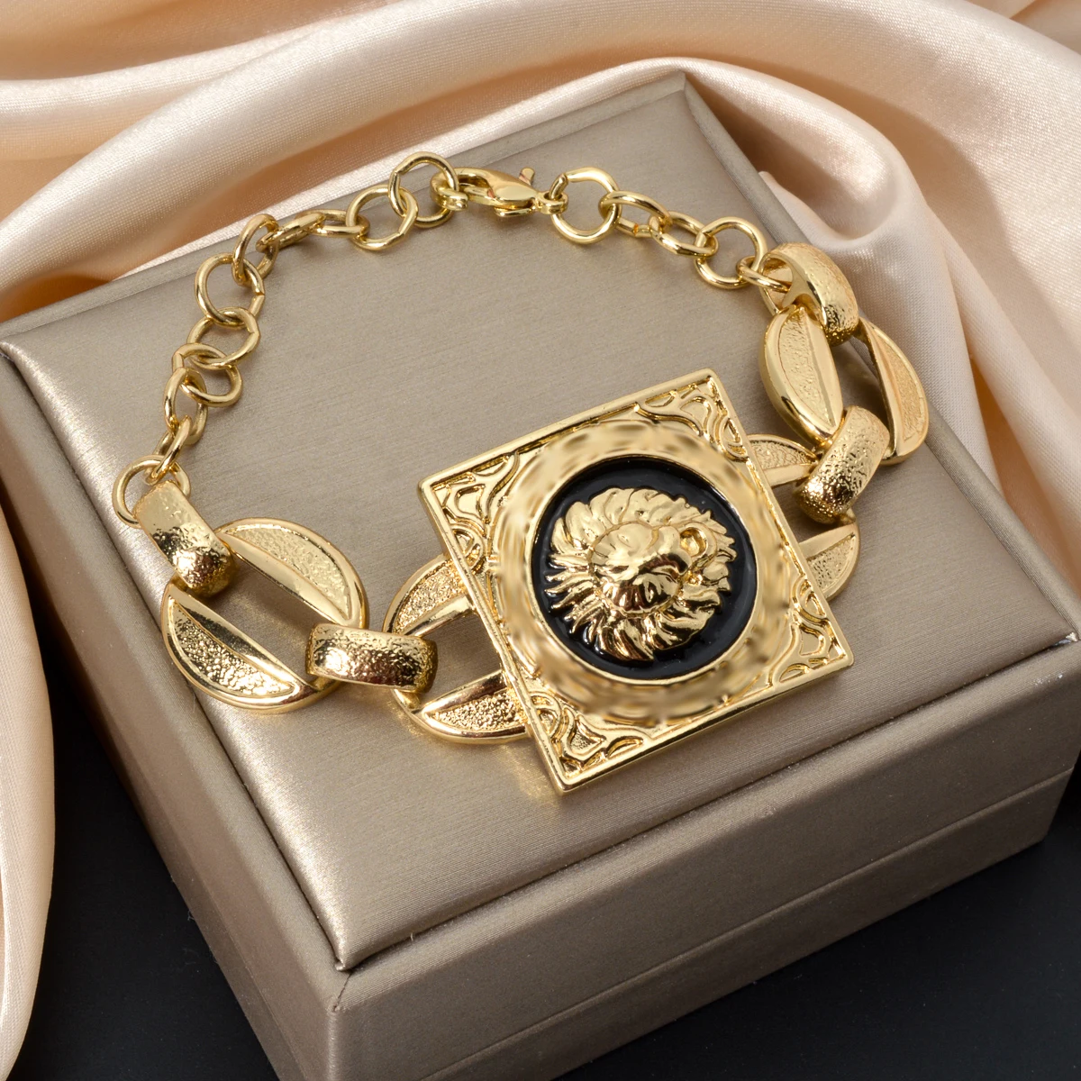 Gold Plated Jewelry Set For Women African Indian Dubai Wedding Jewellery Luxury Choker Necklace Bracelet Earring Cuff Rings