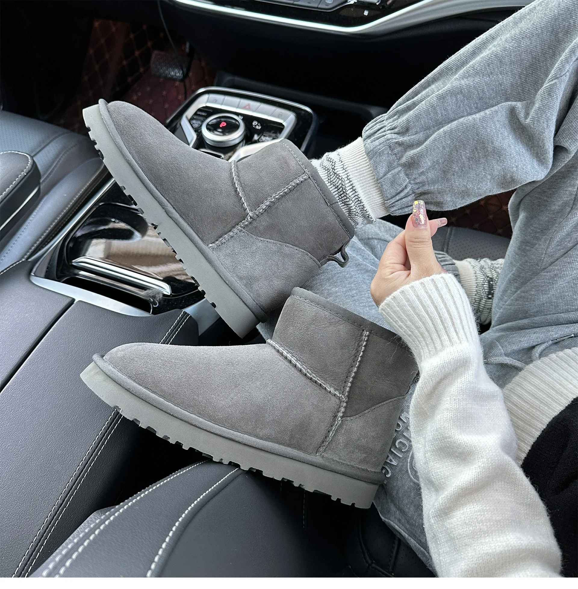 5854 Men's and Women's Sheepskin and Wool Snow Boots, Integrated Fur and Leather, Winter Thick and Warm Women's Boots