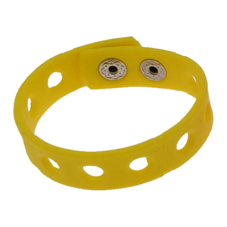 20pcs/lot Mix Style Random Silicone Bracelet Wristband 18cm Fit Shoe Charms Shoe Buckle Wristband Rubber Wrist Strap