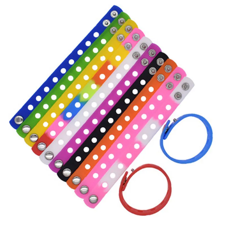 20pcs/lot Mix Style Random Silicone Bracelet Wristband 18cm Fit Shoe Charms Shoe Buckle Wristband Rubber Wrist Strap