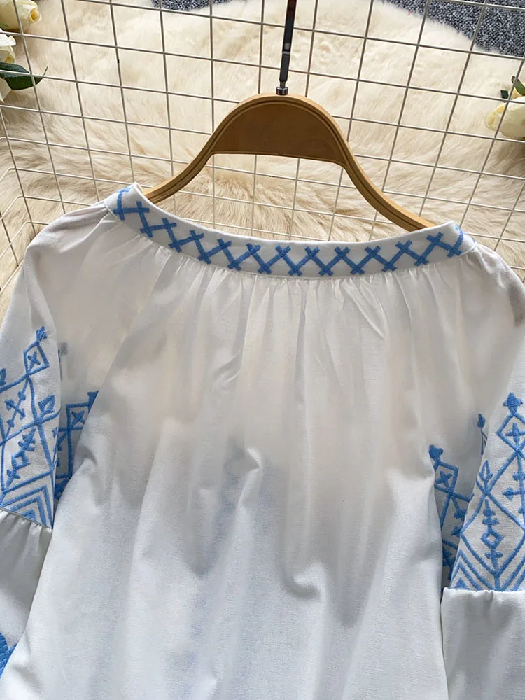 Women Autumn Blouse Bohemian Heavy-Duty V-Neck Embroidered Blouse Korean Long Sleeve Loose Fit Tassel Design Ethnic Top BL338