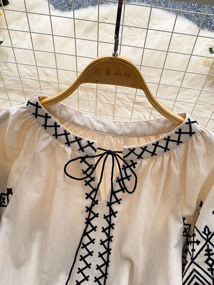 Women Autumn Blouse Bohemian Heavy-Duty V-Neck Embroidered Blouse Korean Long Sleeve Loose Fit Tassel Design Ethnic Top BL338