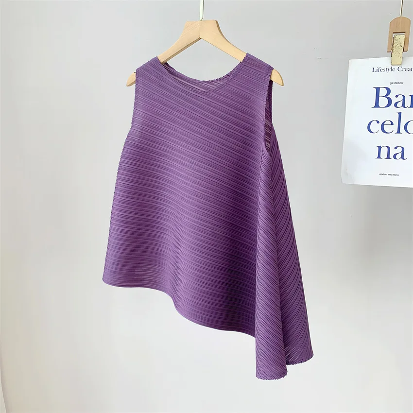 Miyake Elegant Pleated Vest Women's Summer New Irregular Loose Slimming T-shirt Stylish Top Ins Chinese Design Sense Pressure