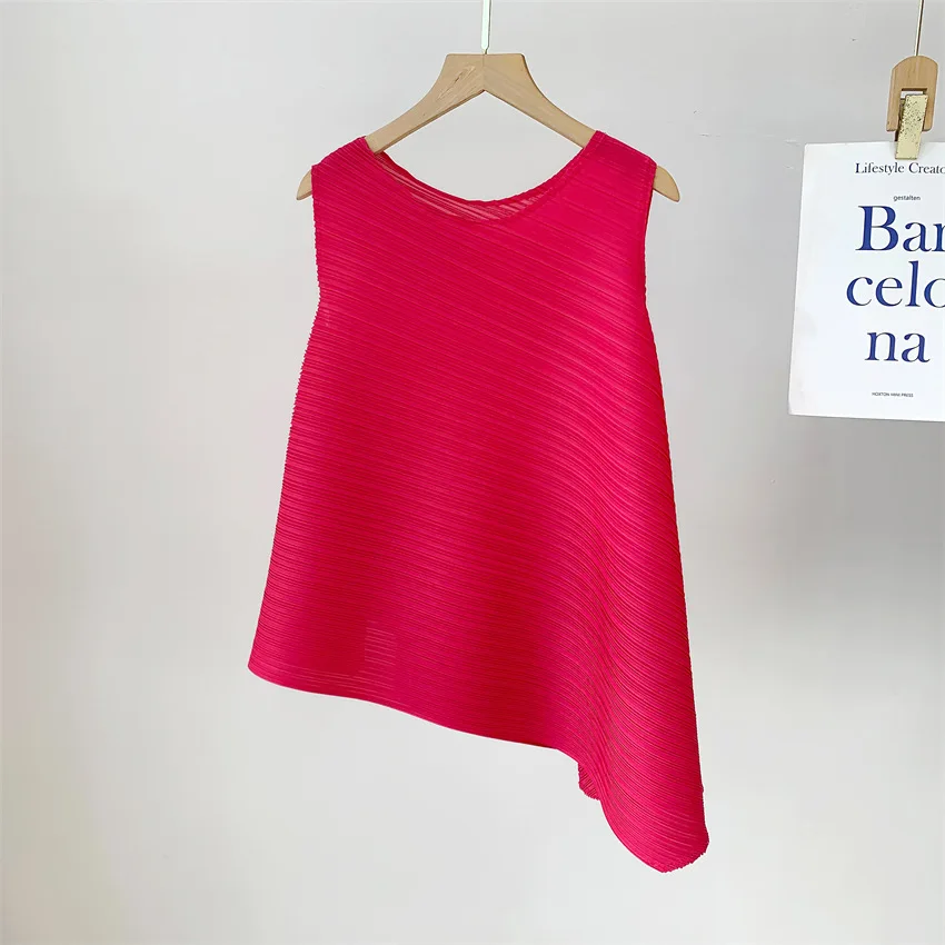 Miyake Elegant Pleated Vest Women's Summer New Irregular Loose Slimming T-shirt Stylish Top Ins Chinese Design Sense Pressure