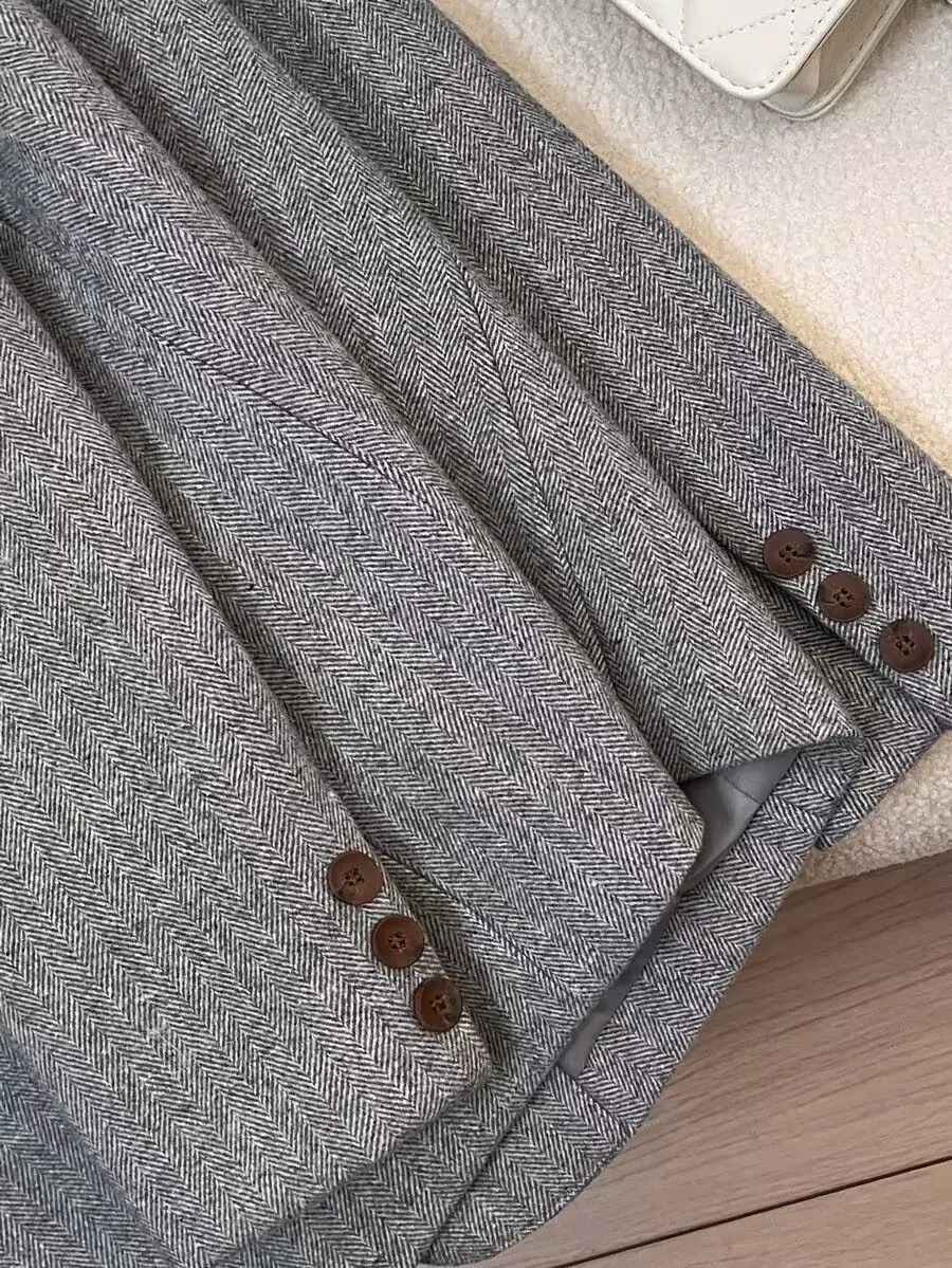 Grey Herringbone Pattern Woolen Suit Jacket for Women 2026 New Autumn Winter Retro Commuting Casual Top Female Single Breasted
