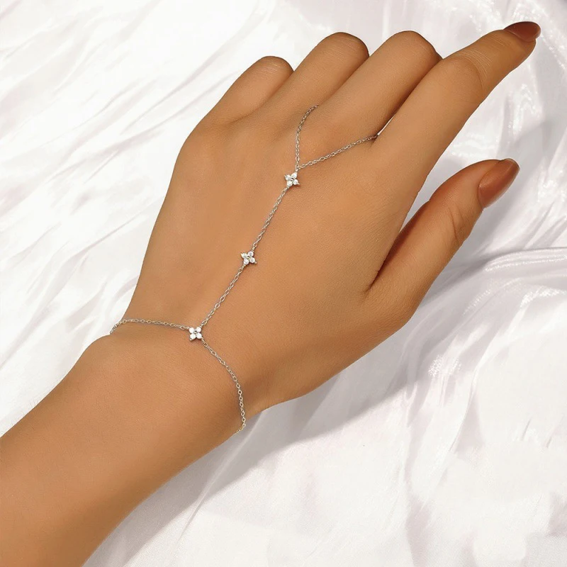 Lnkry 2.5mm Certified Moissanite Ring Bracelet 14k Gold Filled Four Leaf Flower Bracelet With Ring Hand Chain Stackable Jewelry