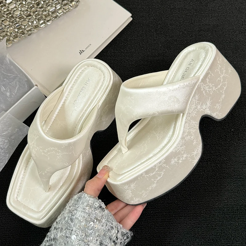 Pumps Flip Flops Slippers Shoes For Ladies New Female Footwear Platform Wedges Women Slippers Fashion Slides Heels  Shoes