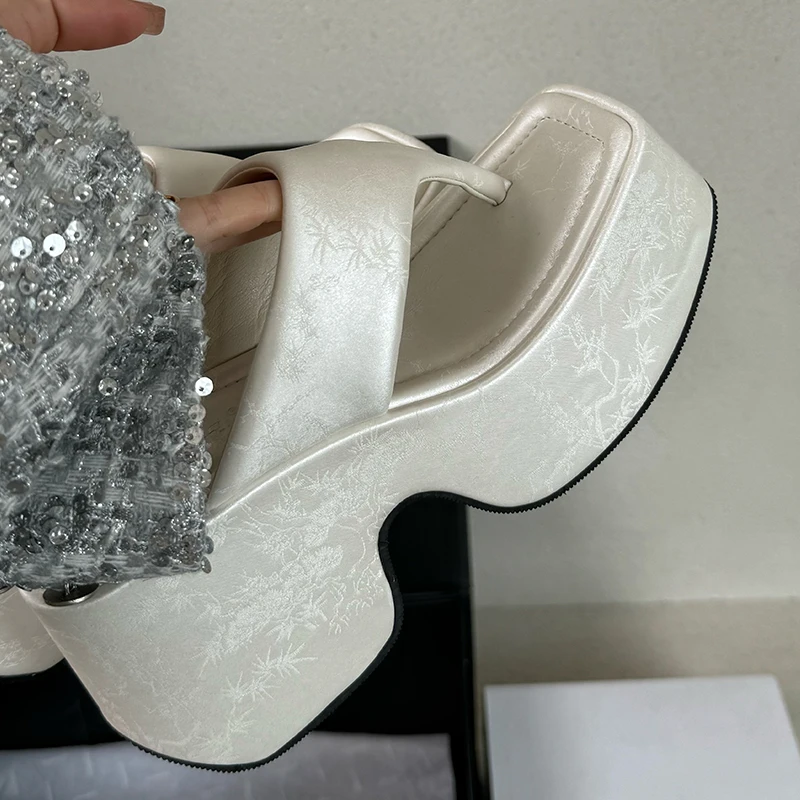 Pumps Flip Flops Slippers Shoes For Ladies New Female Footwear Platform Wedges Women Slippers Fashion Slides Heels  Shoes