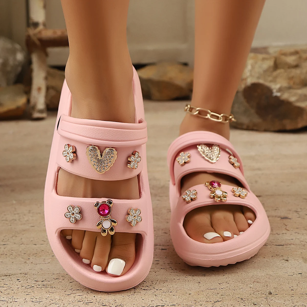 Summer Women Slippers Diamond Bear Floral Heart Decor Sandals Vacation Beach Parties Home Versatile Multi-Color Women Slides