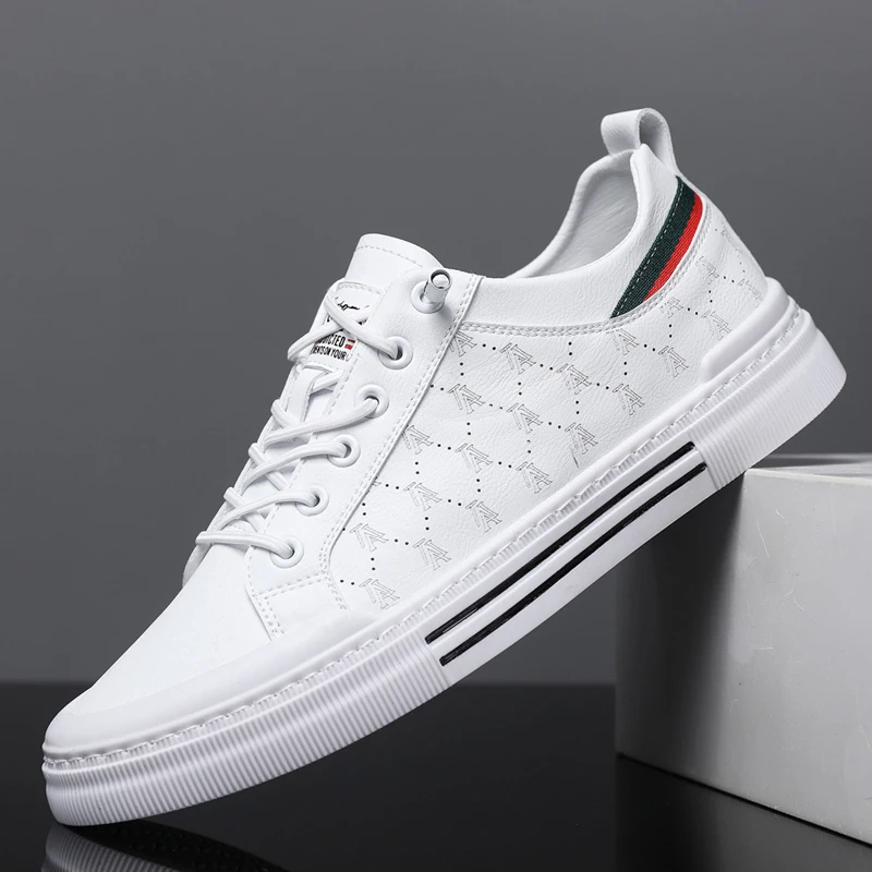 Men's lightweight skate shoes, everyday casual sneakers for men, colors: white and beige, sizes 39 to 46.
