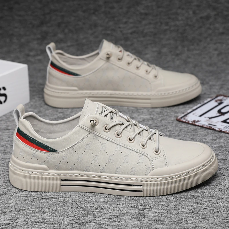 Men's lightweight skate shoes, everyday casual sneakers for men, colors: white and beige, sizes 39 to 46.