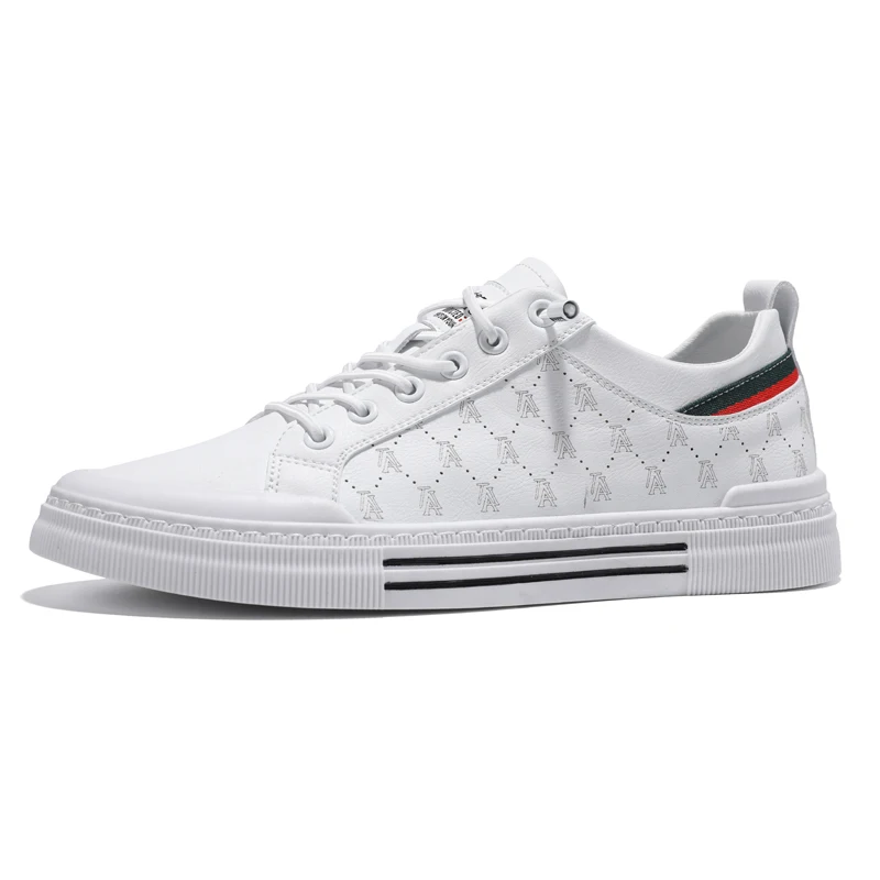Men's lightweight skate shoes, everyday casual sneakers for men, colors: white and beige, sizes 39 to 46.