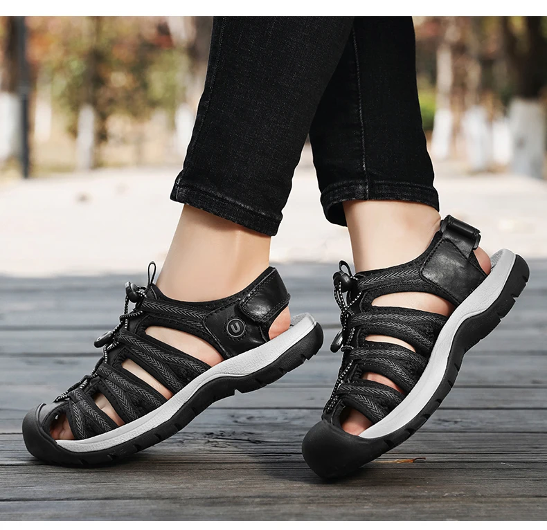 Summer Genuine Leather Women's Sandals Comfortable Sandals 2025 New Designer Sneakers Lightweight Outdoor Women Beach Sandals